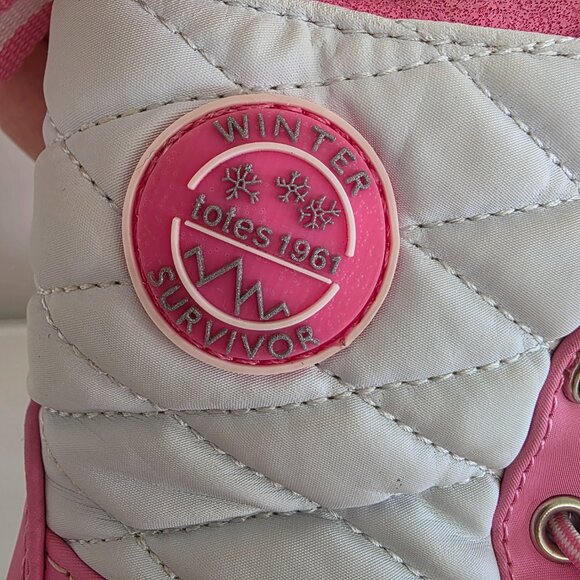 Adorable Totes “Winter Survivor” Toddler Snow Boots 👧❄️ - Picture 2 of 10